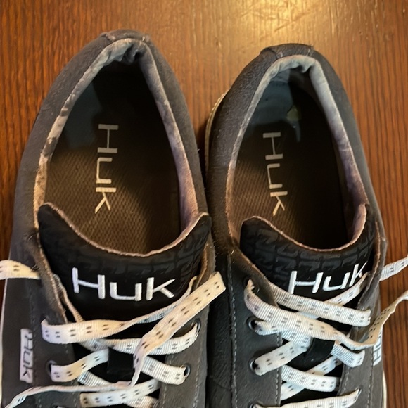 HUK Mens Mania Leather Shoes Sneakers Fishing Gray Suede Size 8.5 - Picture 2 of 8